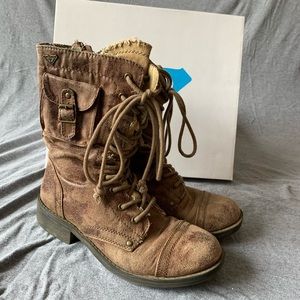 Brown roxy combat boots
